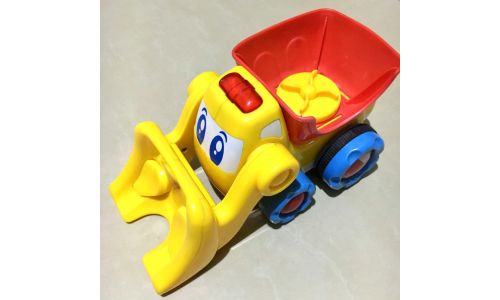 Musical vehicle toy for babies