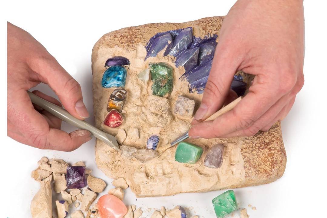 National Geographic's Mega Gemstone Dig Kit